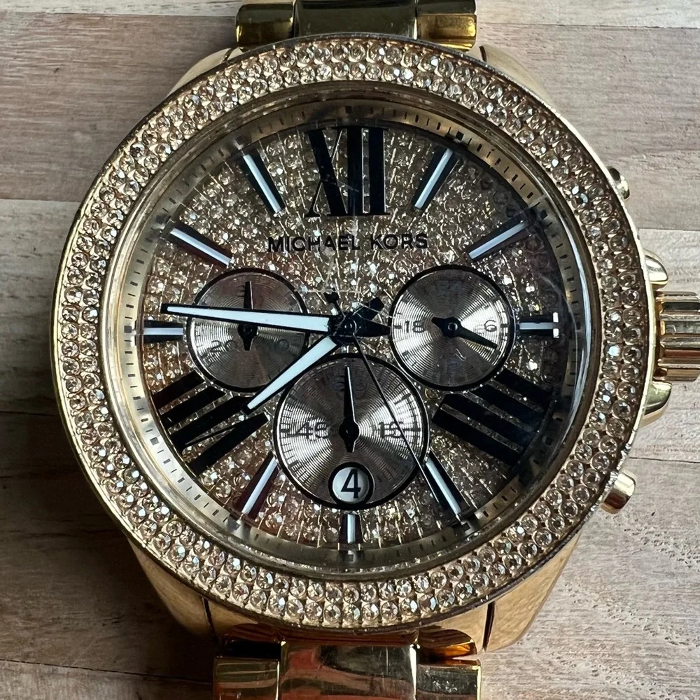 Michael Kors ladies gold tone crystals dress Watch mk-6095 NEW BATTERY